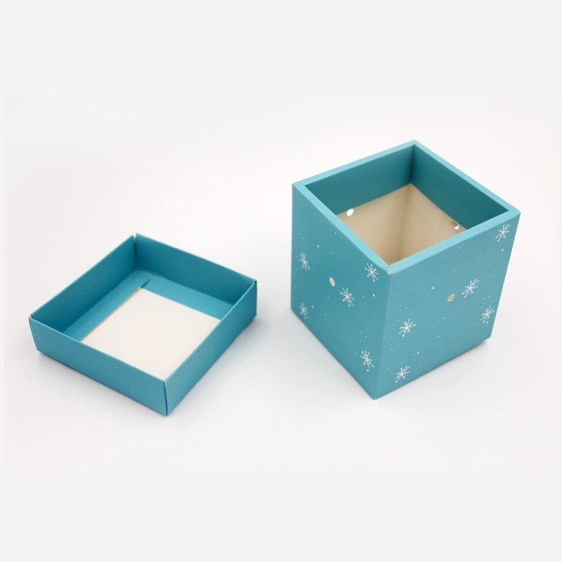 Scatola regalo per la vigilia di Natale ecologica Riciclabile e stampa offest a 4 colori in CMYK