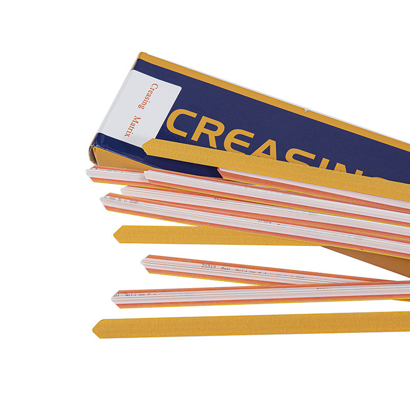 60 Tempo di perforazione Materiale importato Taglio a stampo grafico Matrice di creatura rosa per cosmetici