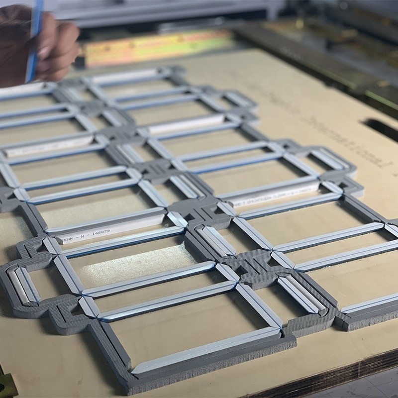 Matrice di creatura in PVC bianco con nastro adesivo e colla per grafica di Pechino 2021