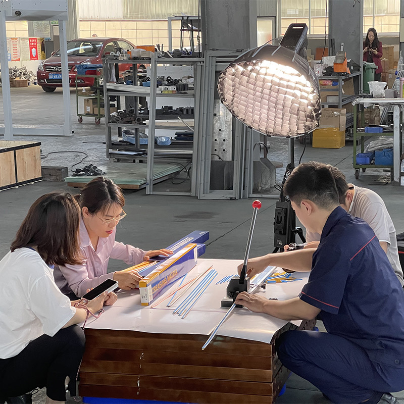 Matrice di creatura in PVC bianco con nastro adesivo e colla per grafica di Pechino 2021