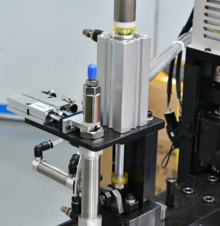 Video supporto tecnico Bar bendere in acciaio per Graphic10 e matrice di taglio di regole in acciaio