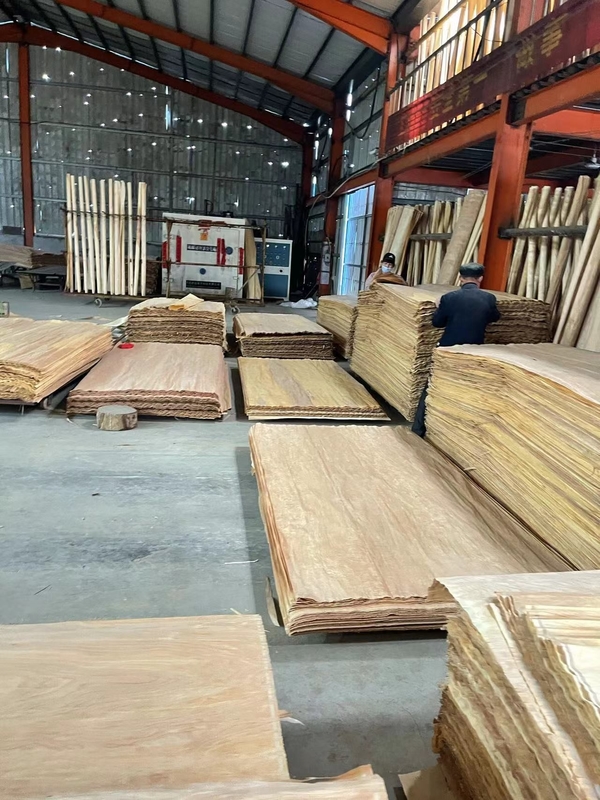 Prodotto di legno compensato 12-18 mm a film piatto per il taglio a laser industriale