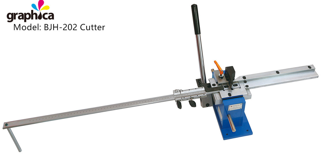 32 kgs Peso netto Regola di taglio in acciaio Regola manuale in acciaio Piegatrice per l'Europa Tabella